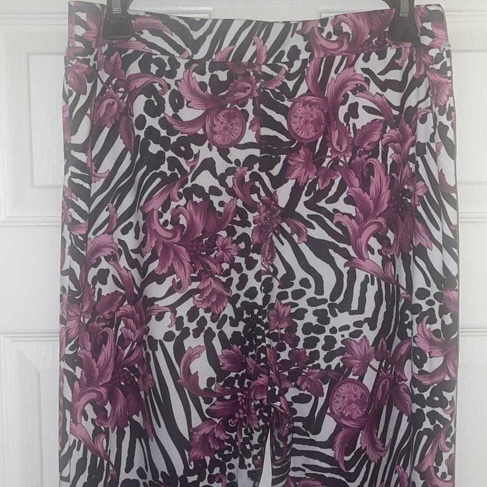 Printed Ruffle Bellbottom Pants - Picture 3 of 6